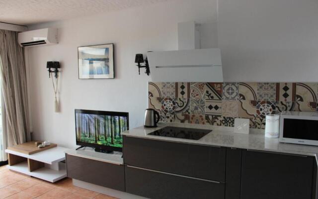 Casa Blanca - Sea View - First Line