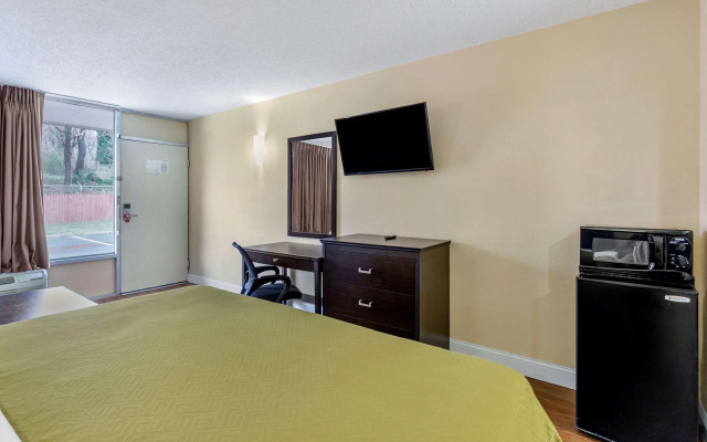 Econo Lodge Roanoke Civic Center