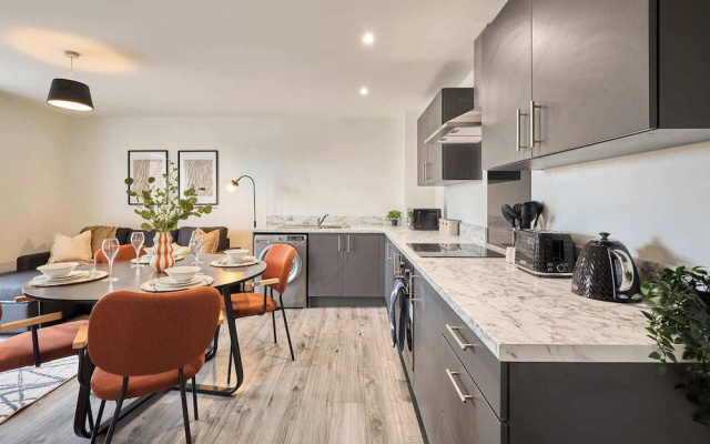 Host Stay 10 Queens Court