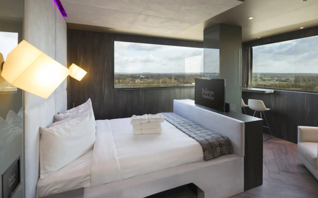 Bloc Hotel London Gatwick Airport