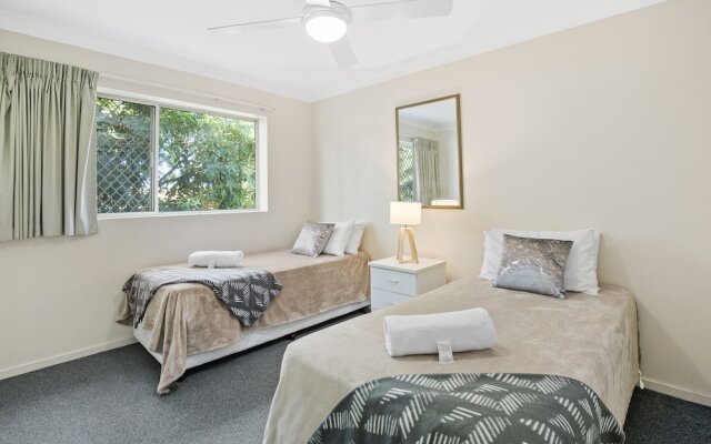 Kirra Palms Holiday Apartments