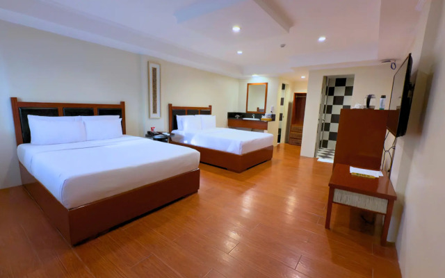 Whiterock Beach Hotel + Waterpark