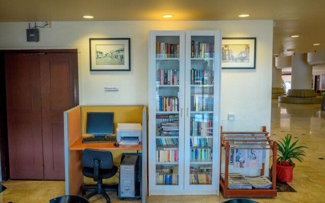 H Beach Suite at Rainbow Paradise Beach Resort