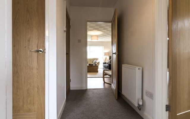 Meadow View - 3 Bedroom Holiday Home