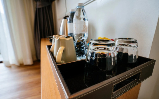 The Aristo Beach Resort Surin