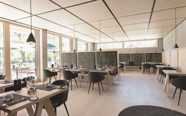 Amrai Suites