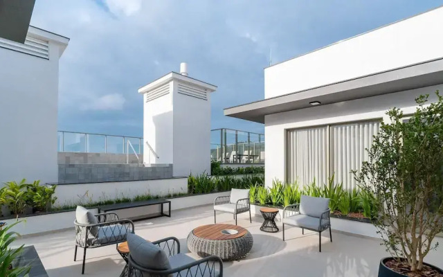 1 Bedroom Apartment 550m From Jurere Beach Cej0304