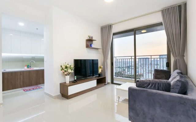 Infinity Edge Pool Rivergate