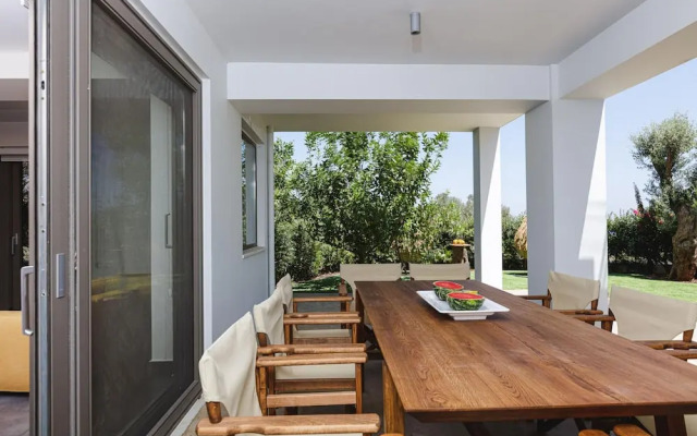 Villa Rizes Luxury in Maroulas