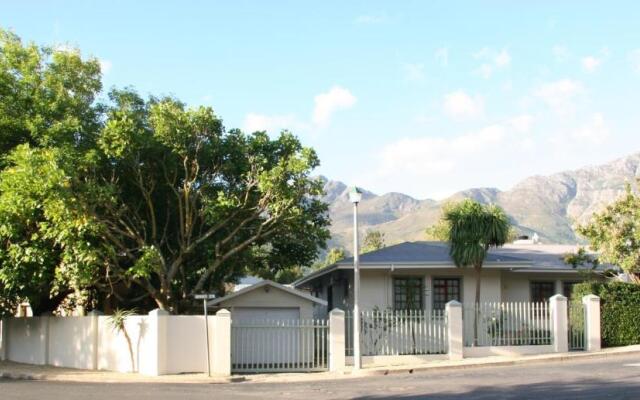 Cape Robin Cottage