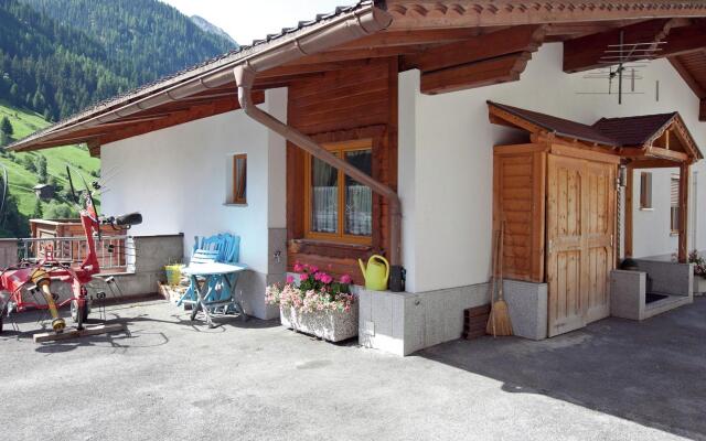 Spacious Apartment in Kappl