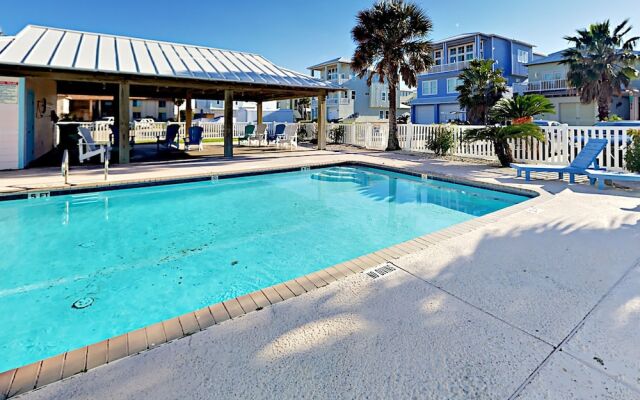 Banyan Beach House - Three Bedroom House