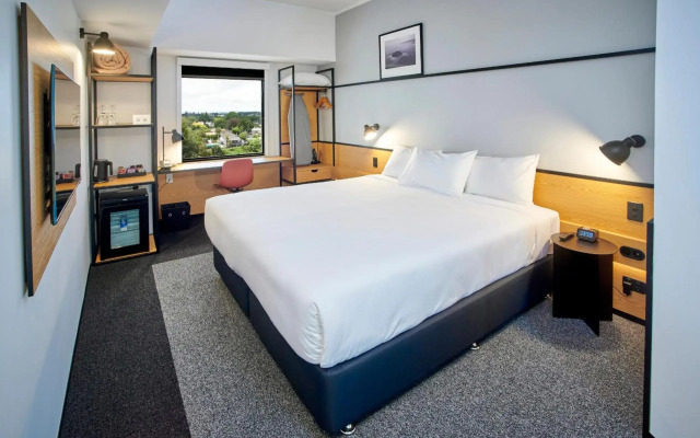 ibis Hamilton Tainui