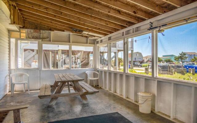 Papas Place by Oak Island Accommodations