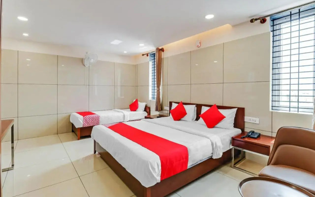 OYO 48789 Sri Vinayaka Lodge
