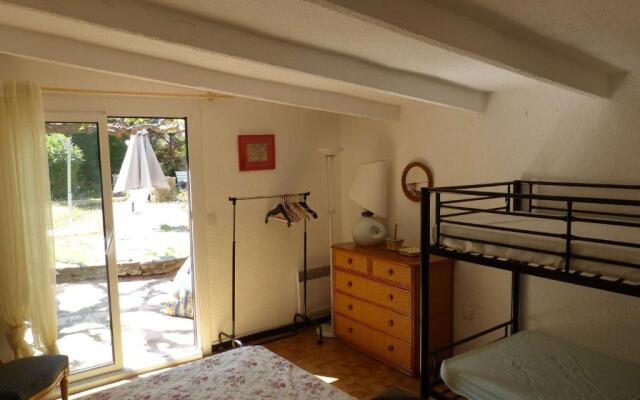 Appartement Le Lavandou, 2 pièces, 4 personnes - FR-1-308-115