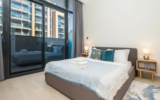 Luxury StayCation - Azizi Riviera 17
