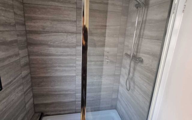 Easy Rooms - London Luton Airport