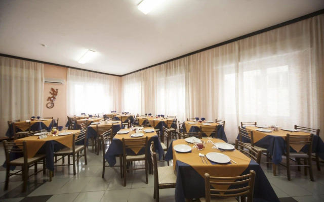 Eliseo Budget Hotel
