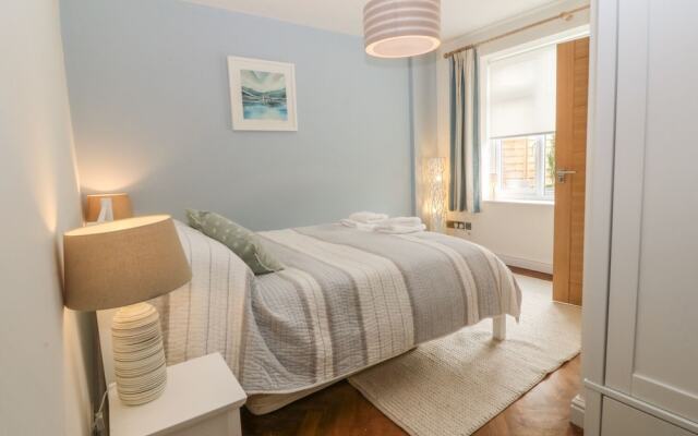 Haul A Gwynt, Pwllheli