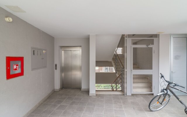 Luxurious Suites Elegance