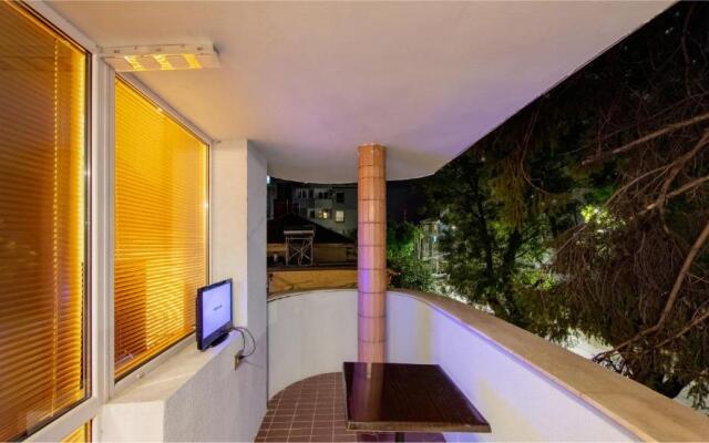 Simona Guest House