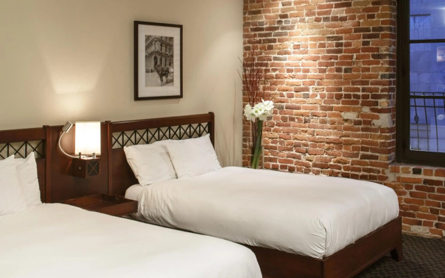 Hotel Nelligan