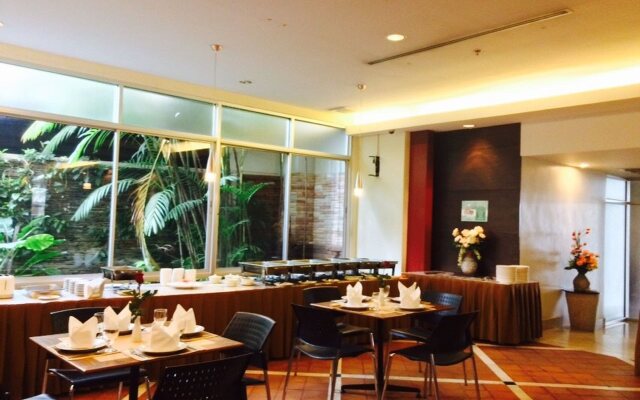 Hadyai Golden Crown Hotel