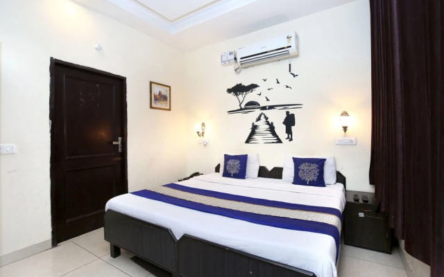 OYO 3004 Hotel Star City