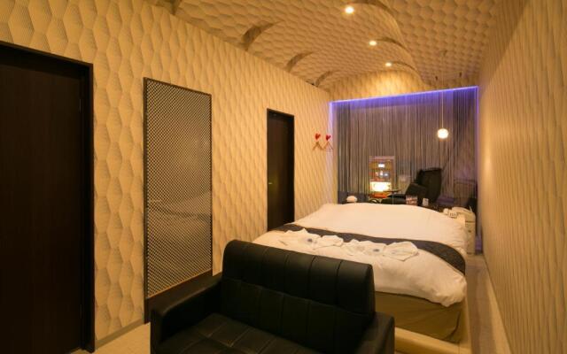 Hotel Bypass (Adult Only)