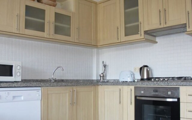 Villa AQ14 by JoyLettings