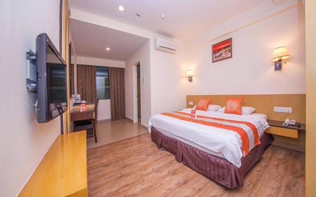 OYO Rooms Bundusan Commercial Centre
