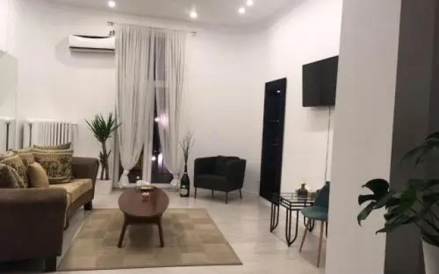 Outstanding 3BR Ultracentral cityview balcony AAA