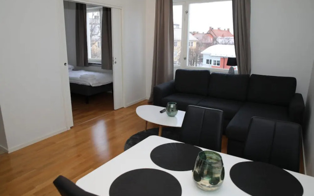 Fastliving Apartment Hotel
