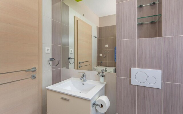 Amazing Apartment in Njivice With Wifi and 3 Bedrooms