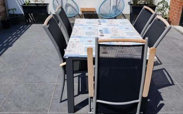 Chez Lola