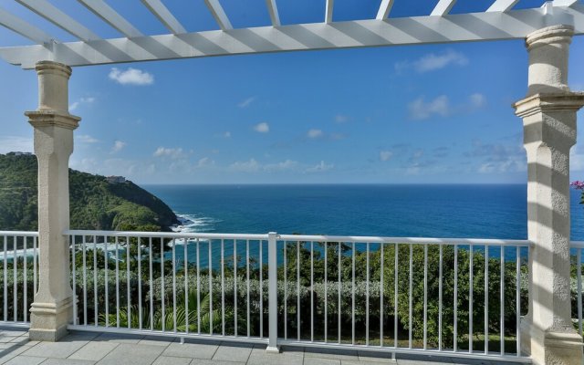 Cayman Villa - Contemporary 3 bedroom Villa with Stunning Ocean Views 3 Villa by RedAwning