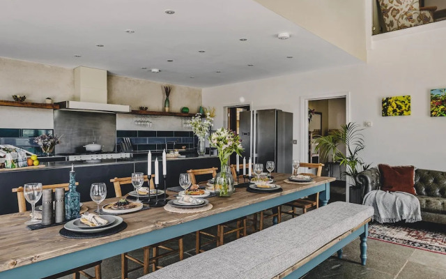 Heron House - Luxury Grand Designs Eco-home