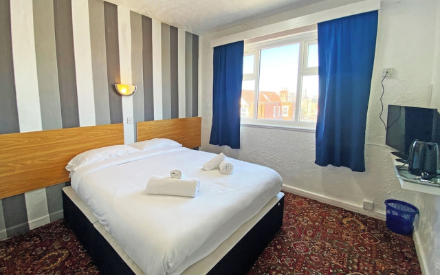 The J & S Hotel