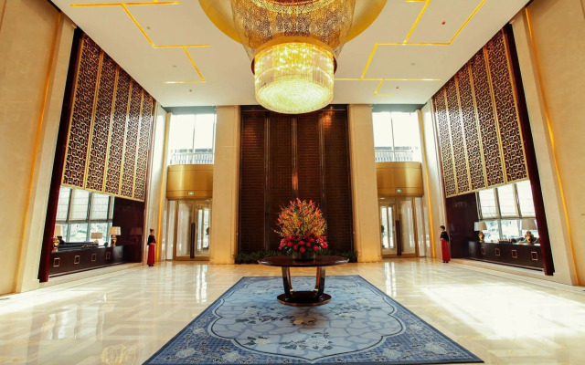 Palace Garden Hotel