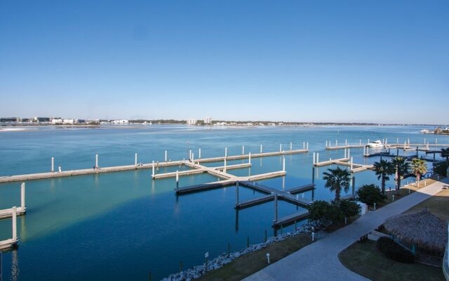 Crb0407 4 Bedroom Condo