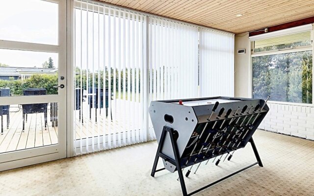 Spacious Retreat in Marielyst-by Traum
