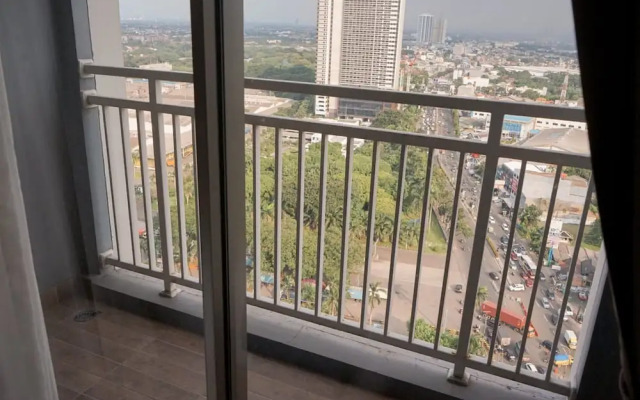 Minimalist Studio Room at Springwood Residence Tangerang Apartment