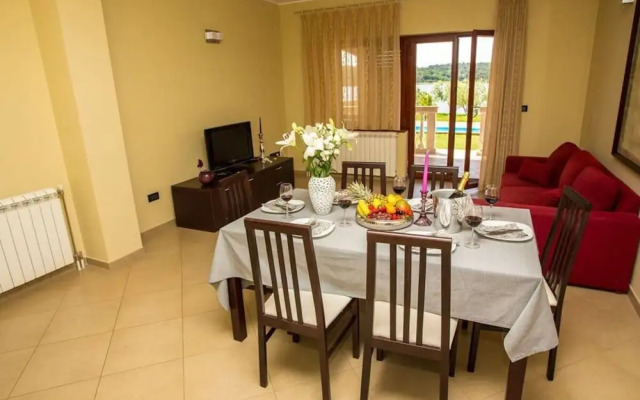 Villa Zuccon Comfortable Holiday Residence