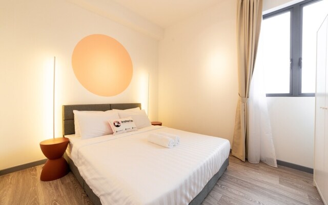 United Point Residence by Sleepy Bear