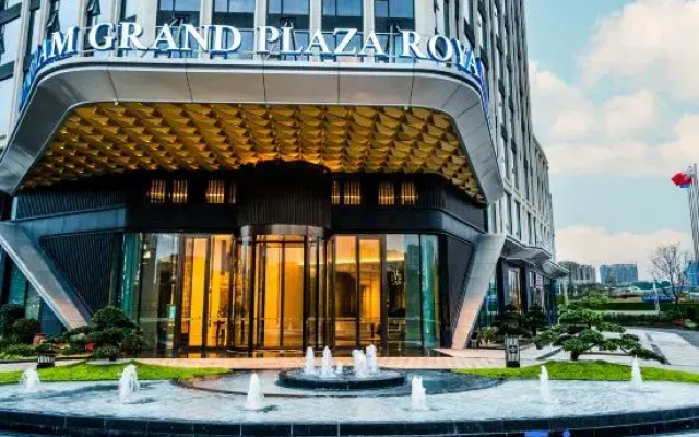 Wyndham Grand Plaza Royale Sanjiang Yibin