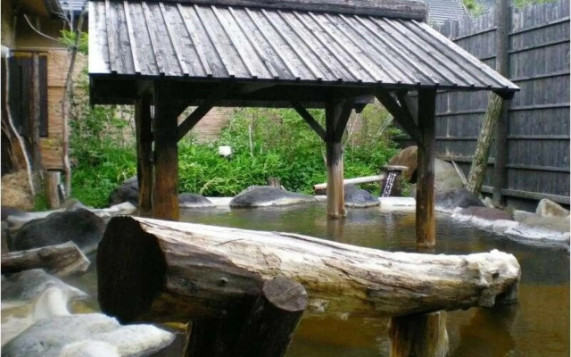Jomontennen Onsen Shiraku No Yu