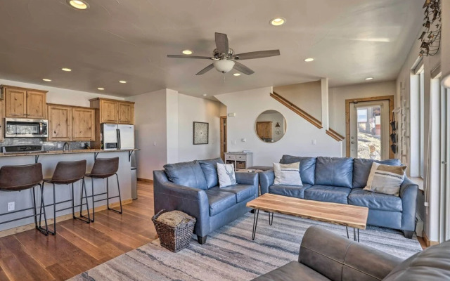 Mountain-view House < 2 Mi to Granby Ranch!