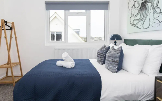 Ocean Side With Free Parking By My Getaways