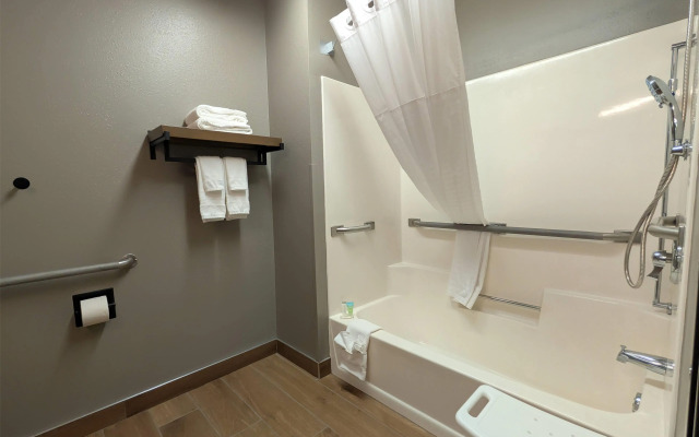 Super 8 by Wyndham Perham